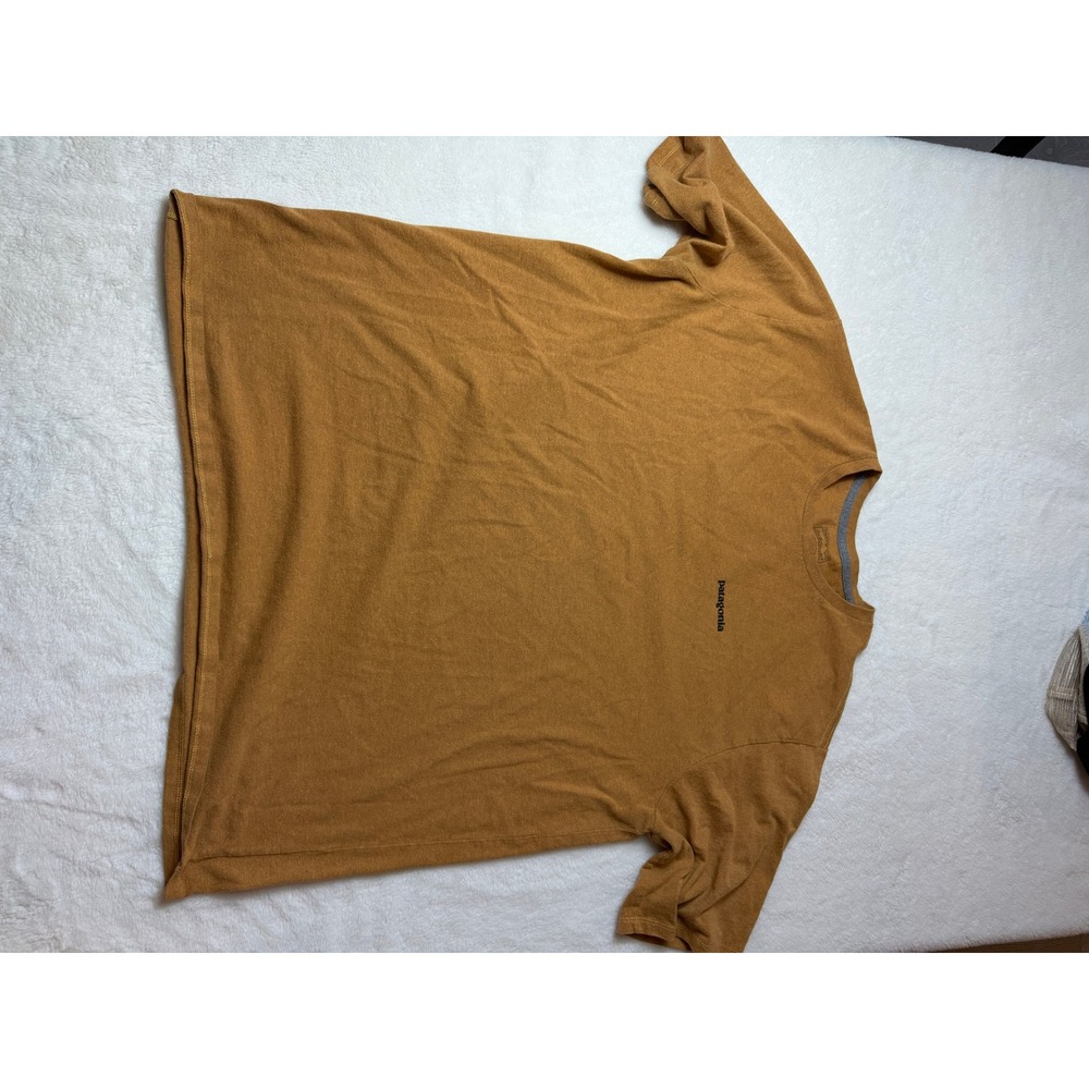 Patagonia Mens Responsibili-Tee XXL Golden Brown Mountain Graphic T-Shirt